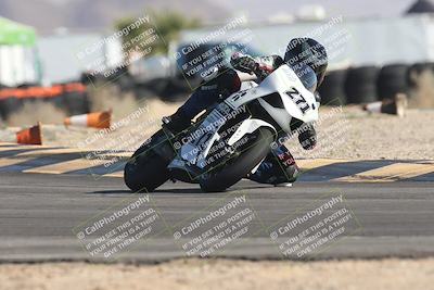 media/Oct-30-2025-Racers Edge (Thu) [[dabbdaf680]]/2-A Group/Session 2 (Turn 16)/